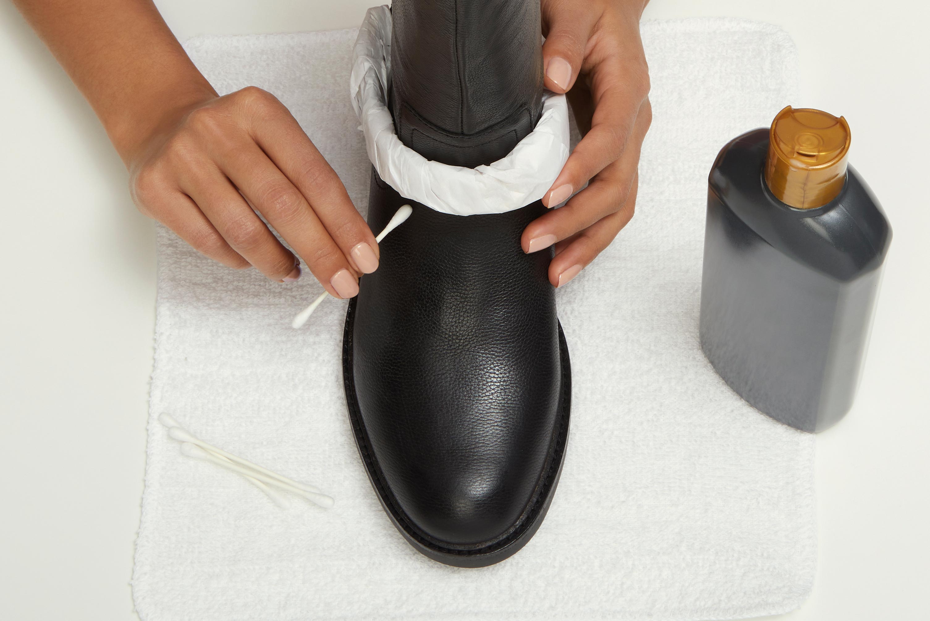 How to Keep Leather Shoes From Cracking - Easy to Follow Guide – Stone&Clark